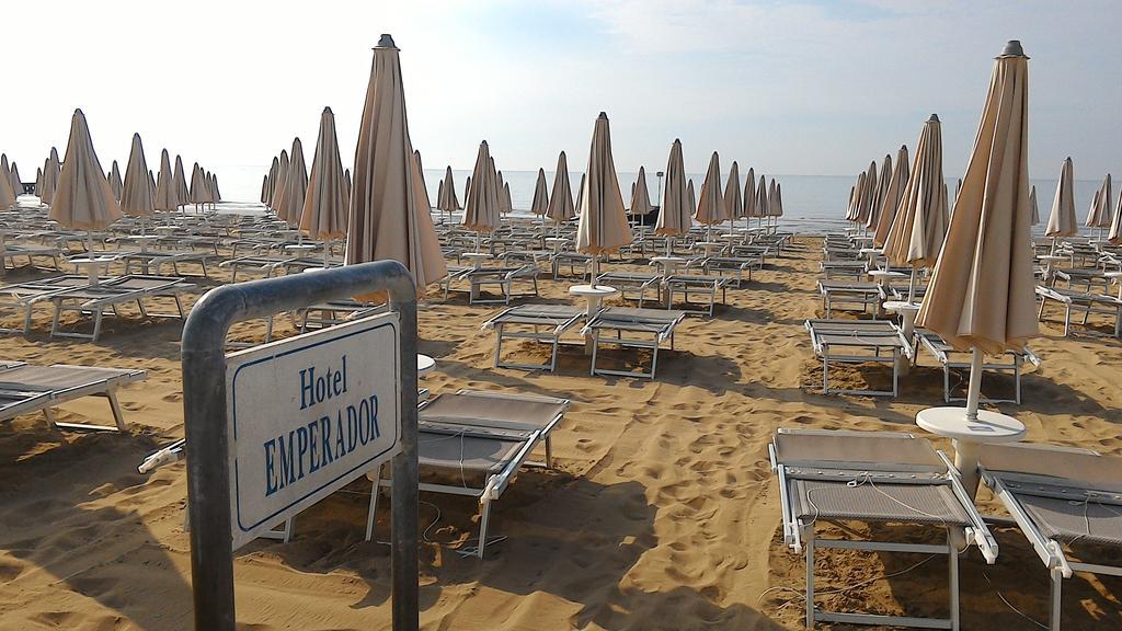 Hotel Emperador Lido di Jesolo Exterior foto